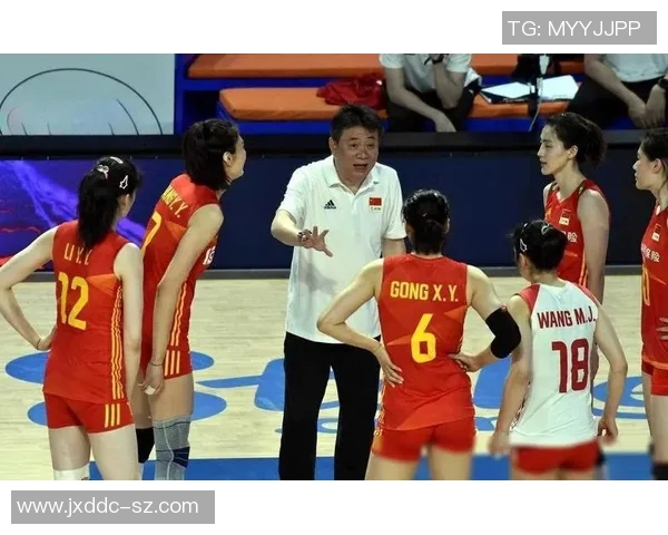 韩国足球球星与女排实力对比分析 聚焦运动员个人表现与团队协作